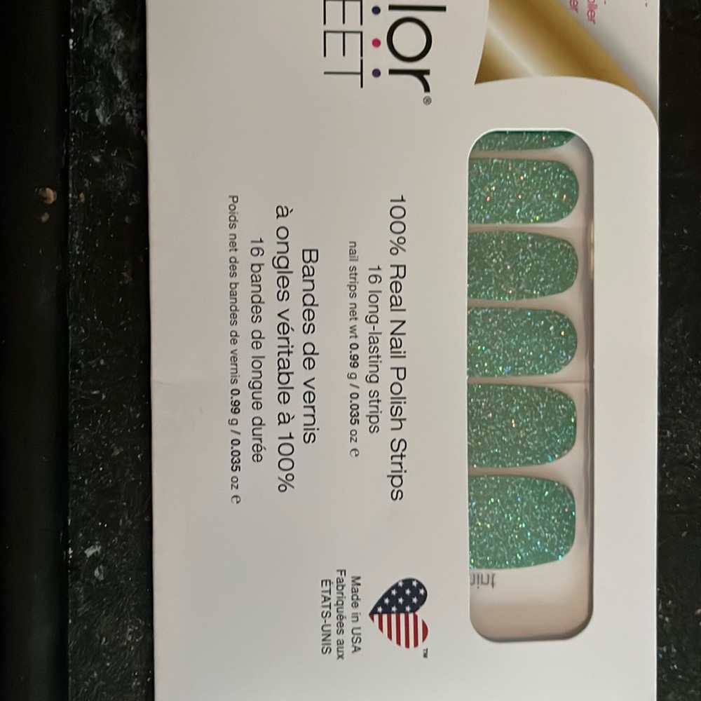 Color Street nail polish strips